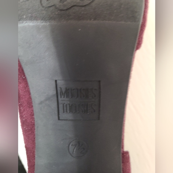 Suede  Burgundy open toe pump with one side open Mootsie Tootsie - Picture 5 of 8